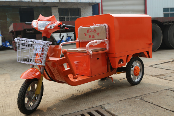 平板頭600L鐵皮箱垃圾清運車